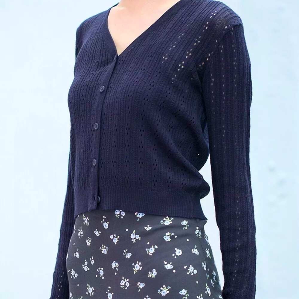 Brandy Melville Shannon Button Up Top Cardigan O/S